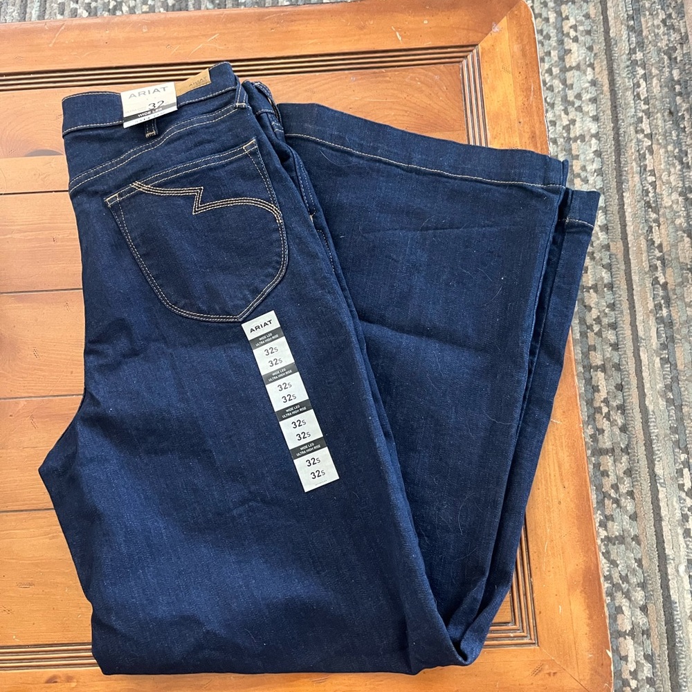 Ariat Ulta High Rise Wide Leg Jeans